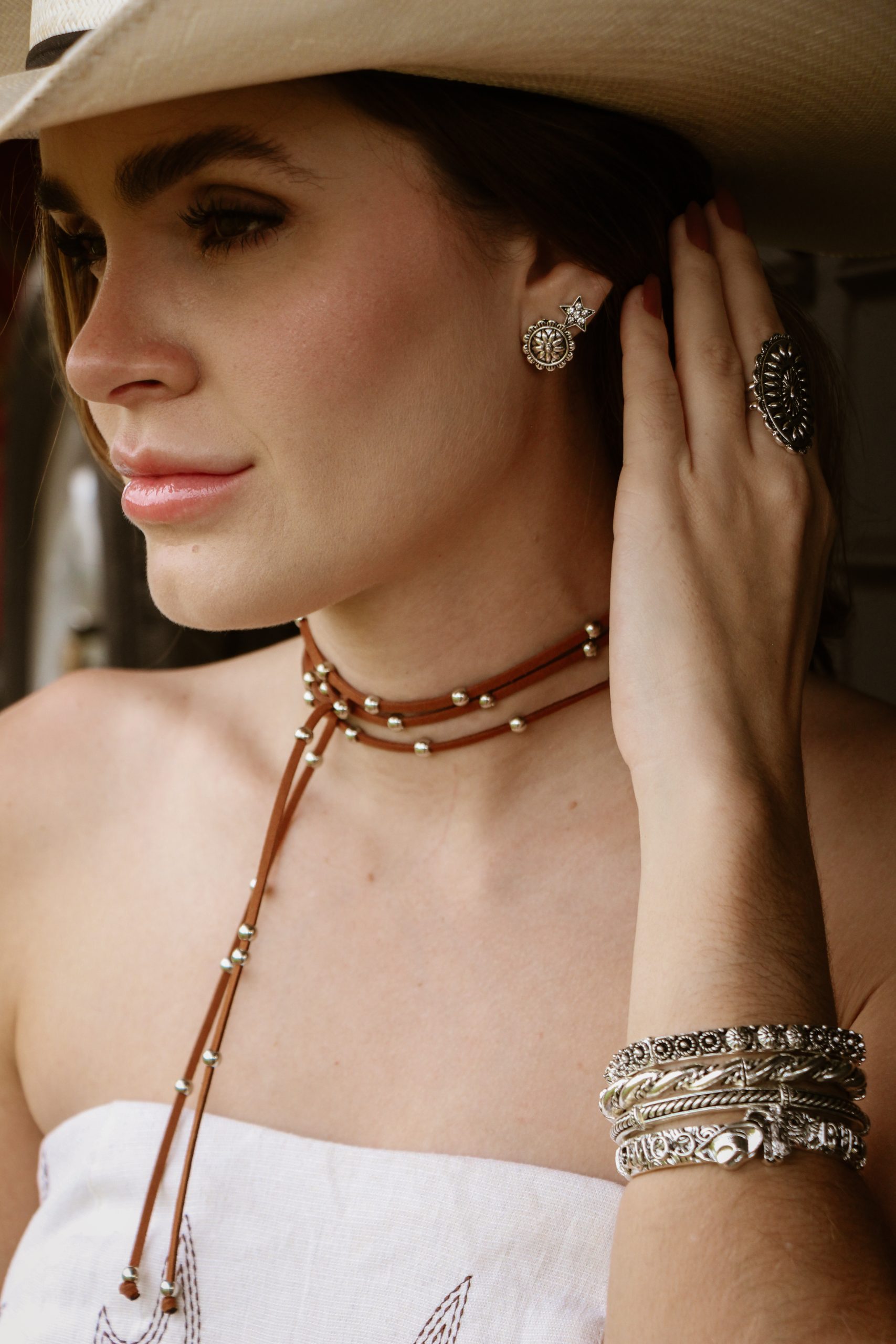 Choker Courinho Ella Caramelo - Imagem 5